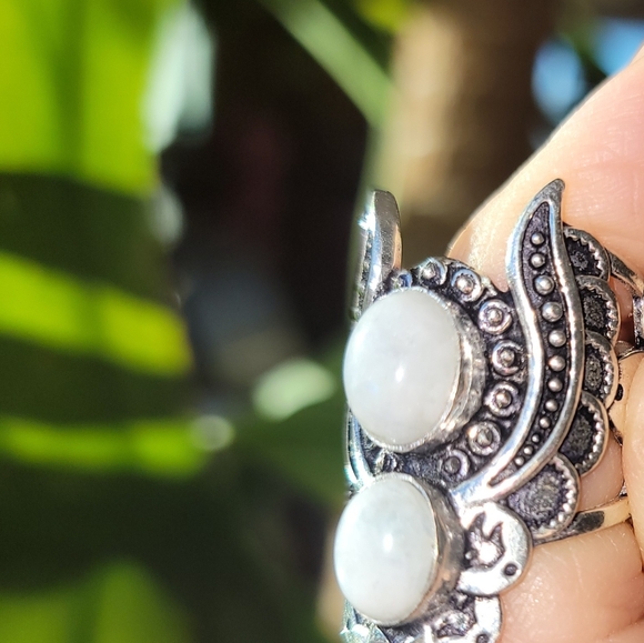 Gorgeous Angel Wing Moonstone Goddess Ring - Picture 4 of 13
